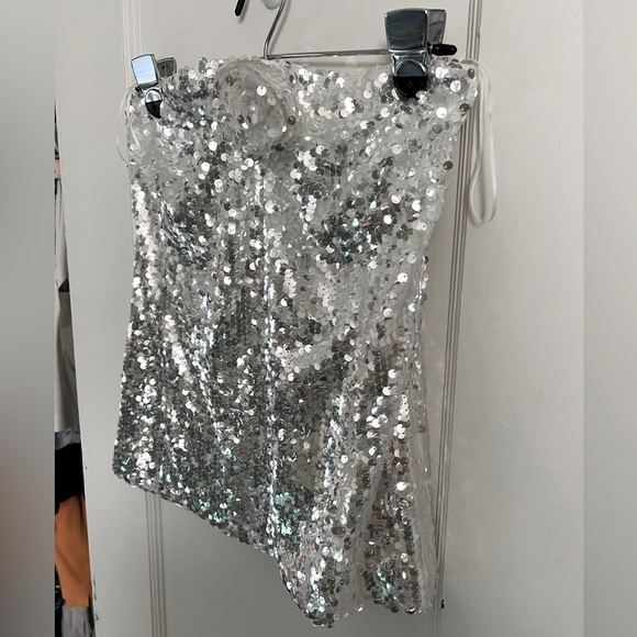 WAYF X Jourdan Sloane Silver Sequins Tube Top Size S - Picture 3 of 8